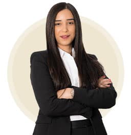 עו"ד אוראל קורן היא מנהלת מחלקת מקרקעין בפירמת עורכי הדין חיים פרנק