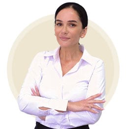 עו"ד יאנה מנו היא ראש צוות עורכי דין בפירמת חיים פרנק