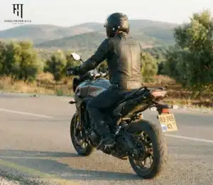 עורך דין תאונות אופנוע מצוות פירמת עורכי הדין חיים פרנק עוזר בתביעה לרוכב אופנוע בישראל